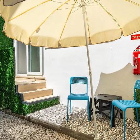 Otel Nev *