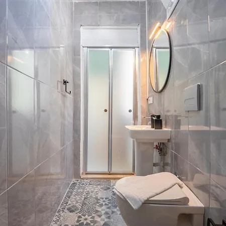 Otel Nev *